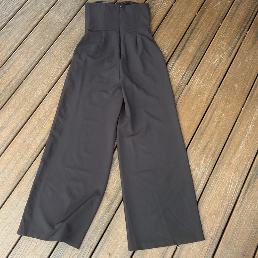 EUC Forever 21 Strapless Sweetheart Jumpsuit Black Medium - Picture 4 of 9